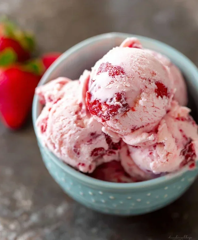 Homemade Strawberry Ice Cream
